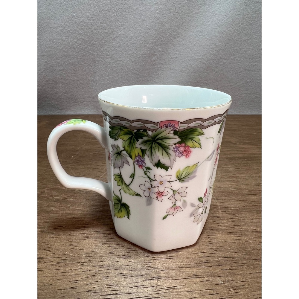Andrea by Sadek Coffee Mug Grapevine Floral Octagonal Cottagecore Japan 80s VTG